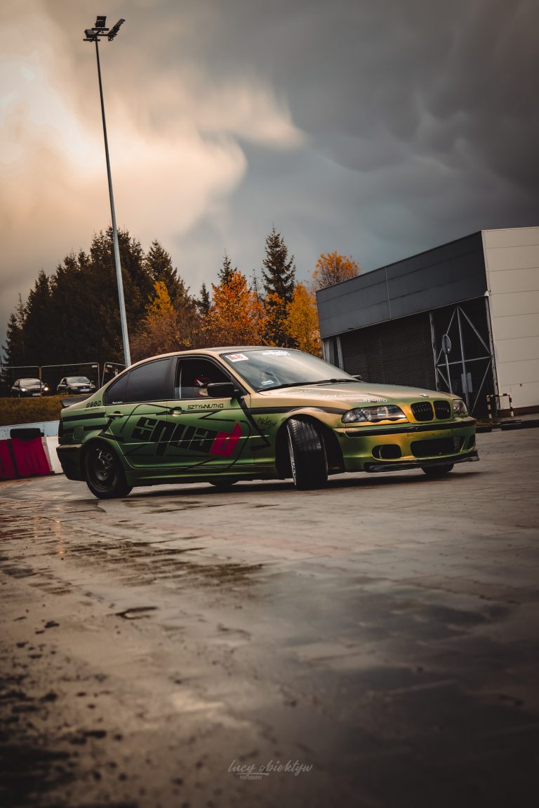 Mercedes BenzW124 51 768x1152
